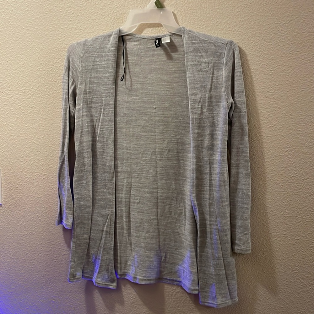 Divided cardigan